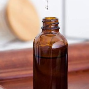 Minimalist Vitamin C Face Serum